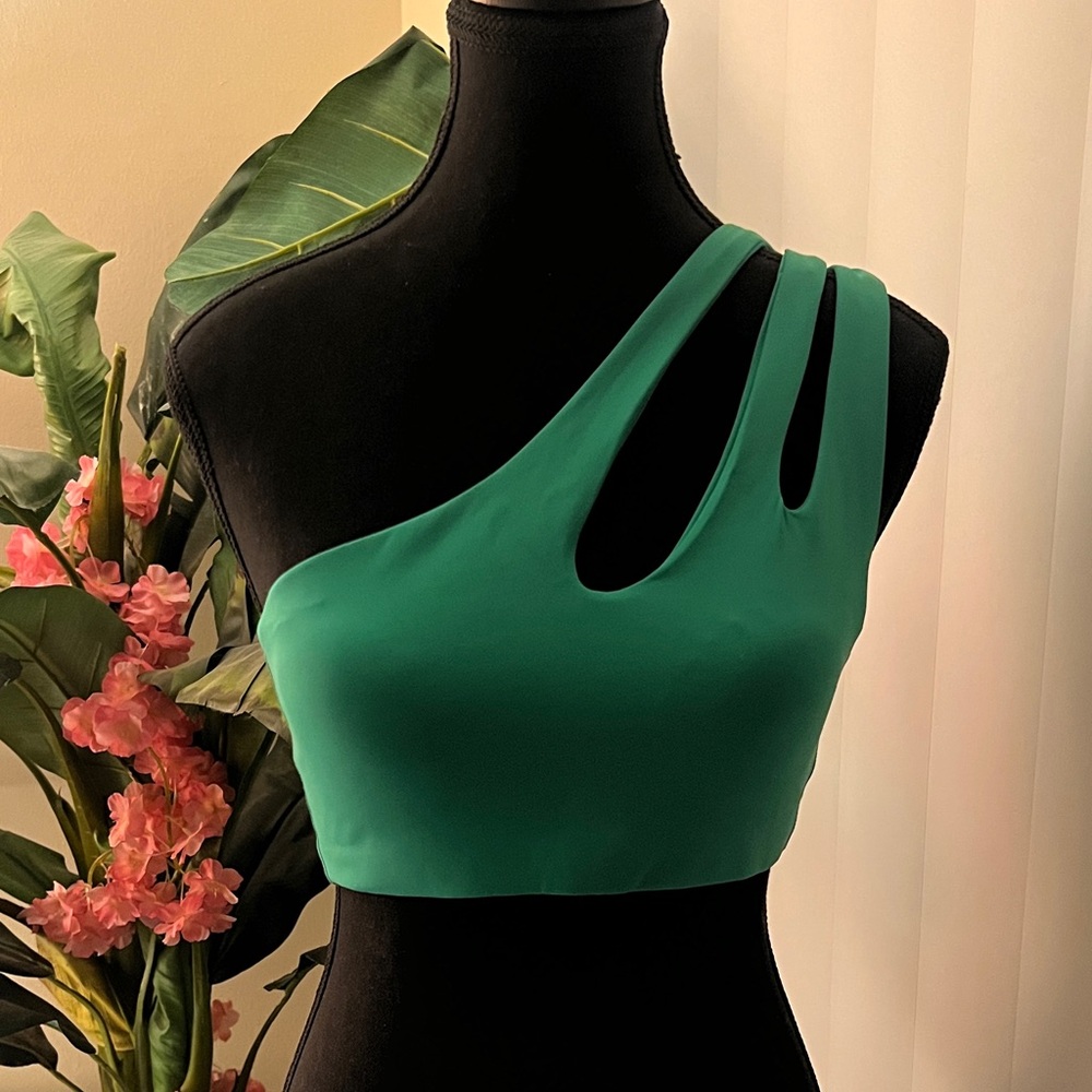 Green One-Shoulder Activewear Set